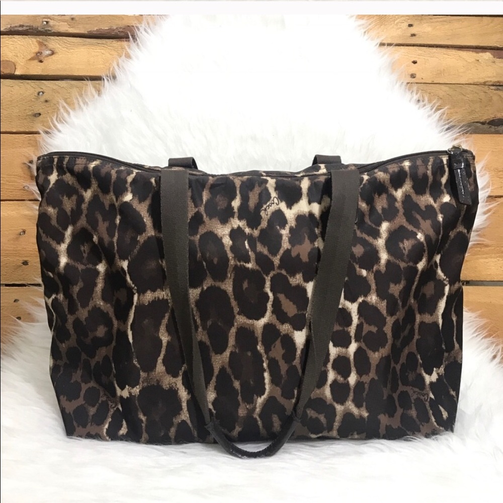 Signature jacquard leopard nylon bag Coach
